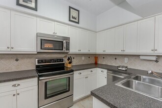 4205 Fairway Dr N in Jupiter, FL - Building Photo - Building Photo