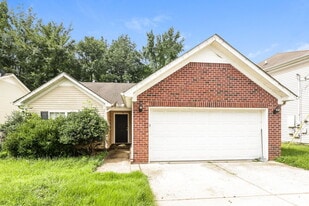 1389 E Nir Shreibman in La Vergne, TN - Building Photo