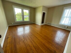 1736 Portland Ave, Unit upper in Rochester, NY - Building Photo - Building Photo