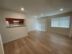 11748 Courtleigh Dr in Los Angeles, CA - Building Photo - Building Photo