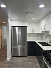 Glenoaks Residences in Glendale, CA - Building Photo - Building Photo