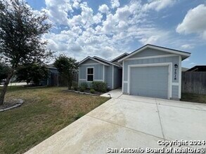 7518 Hercules Point in San Antonio, TX - Building Photo - Building Photo