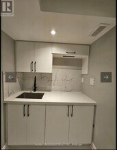 3 Honey Dr in Toronto, ON - Building Photo - Building Photo