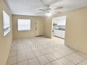 2411 8th St in Sarasota, FL - Building Photo - Building Photo