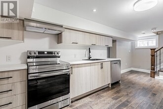 47 Highgate Rd in Toronto, ON - Building Photo - Building Photo