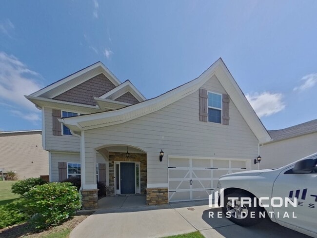 property at 8 Collette Cv