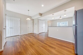 New River Townhomes in Christiansburg, VA - Foto de edificio - Building Photo