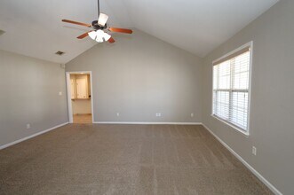 1823 Hazel Dr in Valdosta, GA - Building Photo - Building Photo