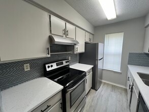 1936 Bernice St in Haltom City, TX - Foto de edificio - Building Photo