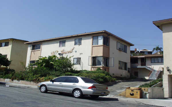 1101 College View Dr in Monterey Park, CA - Building Photo