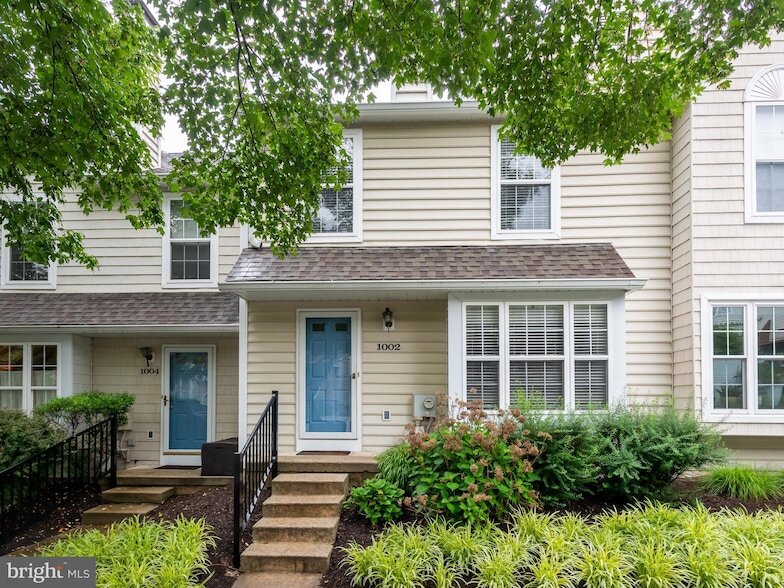 1002 Harbour Ridge Ln in Downingtown, PA - Building Photo