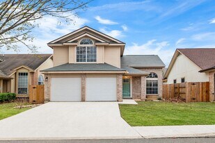 6931 Quail Branch in San Antonio, TX - Building Photo