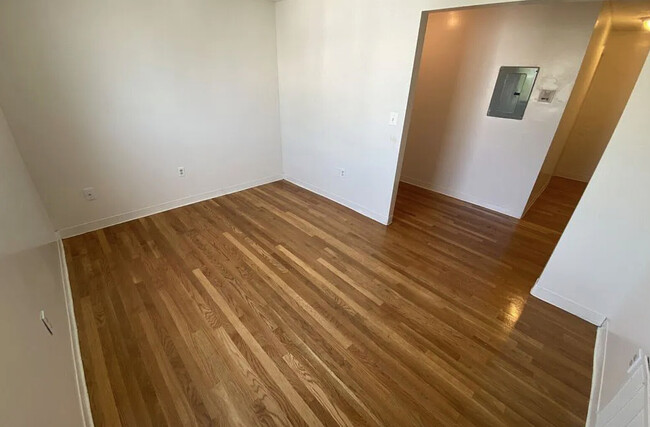 382 Dorchester St in Boston, MA - Building Photo - Building Photo
