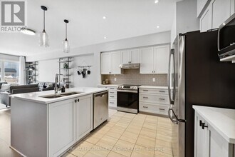 358 Rainrock Cres in Ottawa, ON - Building Photo - Building Photo