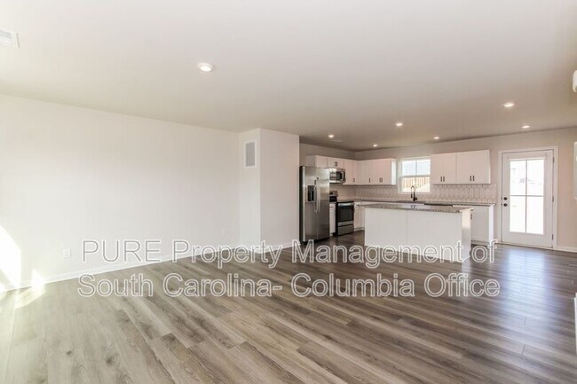 352 Saskatoon Dr in Hopkins, SC - Building Photo - Building Photo