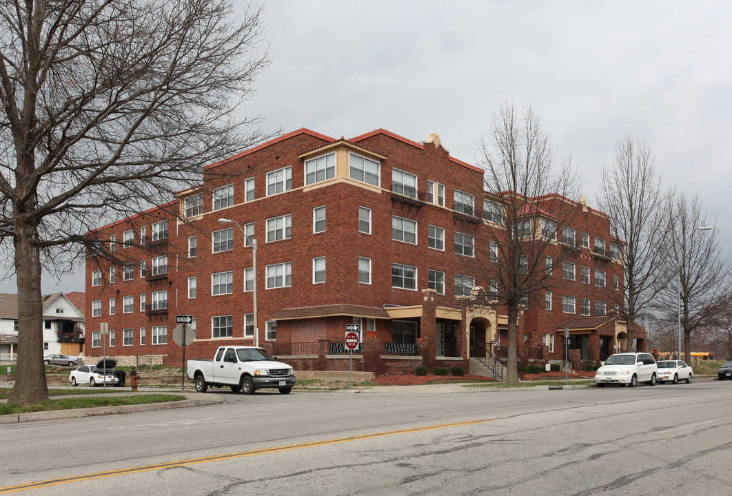 Alexandria in Kansas City, MO - Building Photo