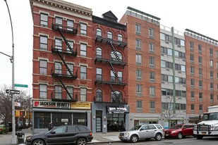 truman 2195 in New York, NY - Building Photo