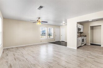 2913 Gumwood Park Dr in Richland Hills, TX - Building Photo - Building Photo