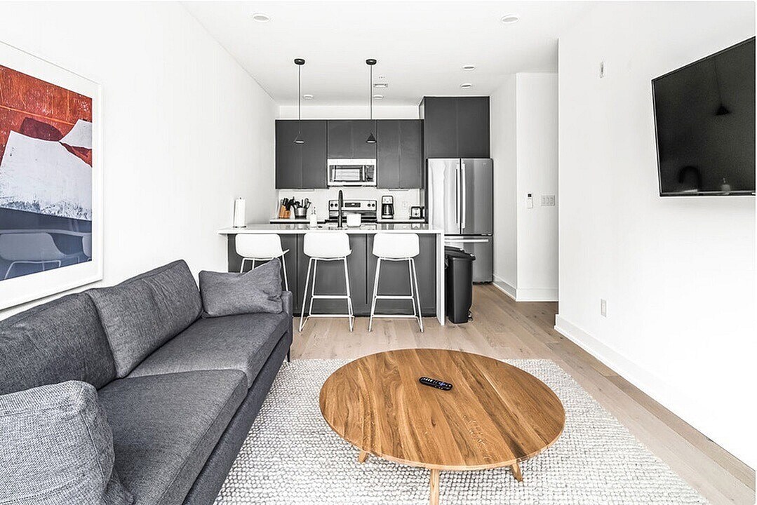 965 Frankford in Philadelphia, PA - Building Photo