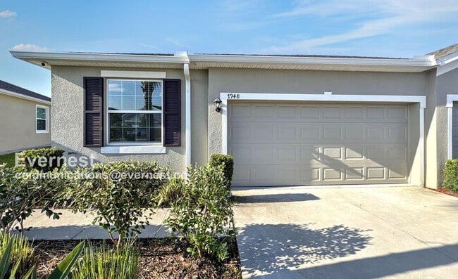 property at 7948 Stonebrook Cir