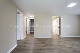504 W Chestnut St in Coweta, OK - Building Photo - Building Photo