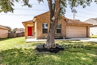 1116 Stone Branch in New Braunfels, TX - Building Photo - Building Photo