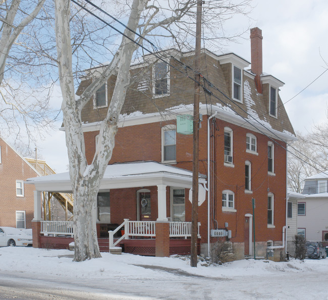 220 E Foster Ave in State College, PA - Building Photo - Building Photo