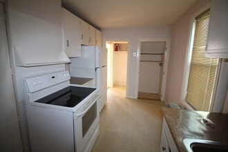 90 Mt Vernon St in Lowell, MA - Building Photo - Building Photo