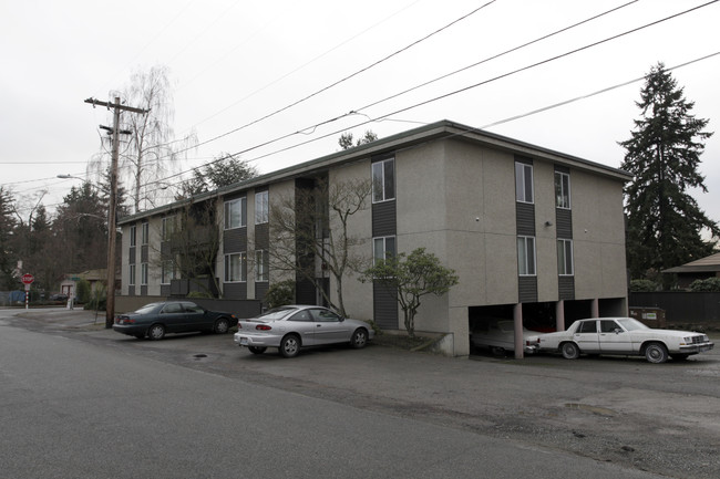 Birchwood Apartments in Seattle, WA - Building Photo - Building Photo