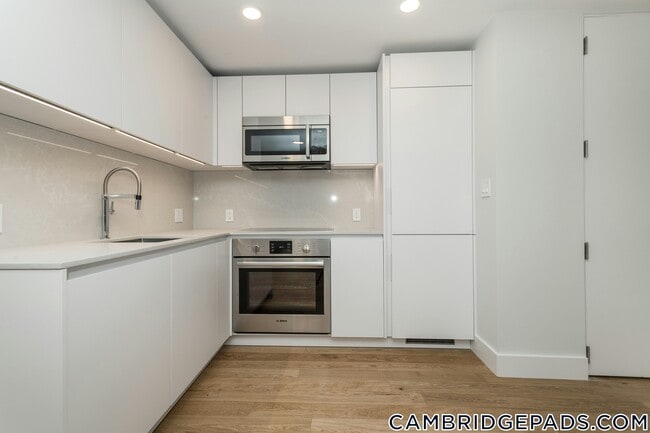 334 Harvard St, Unit L2