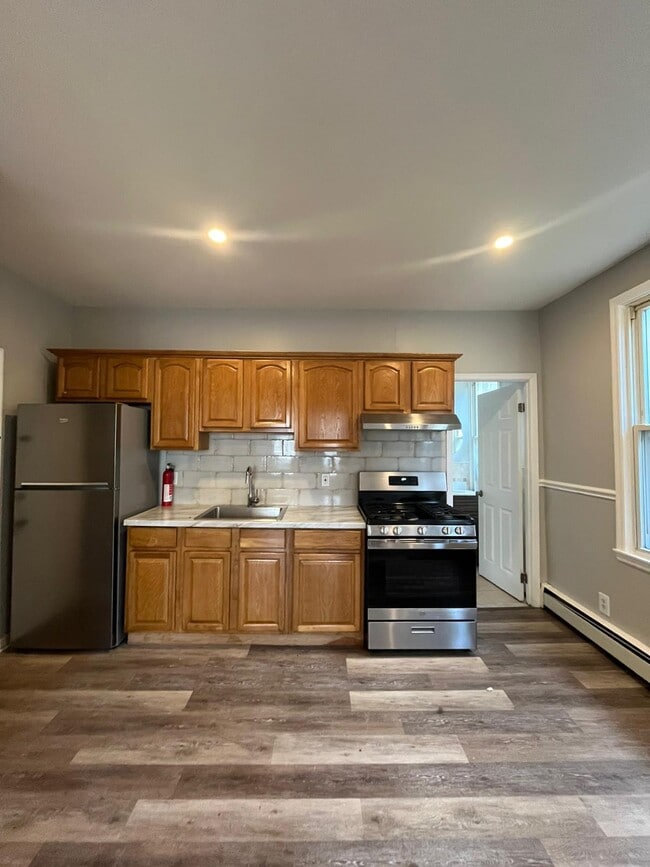 91 W 20th St, Unit 2