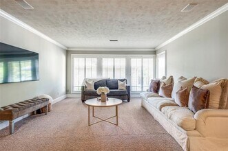 6353 Diamond Head Cir in Dallas, TX - Building Photo - Building Photo