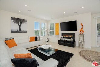 7201 Rockridge Ter in West Hills, CA - Building Photo - Building Photo