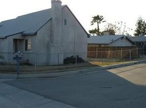 1131 Jefferson St in Bakersfield, CA - Building Photo - Other