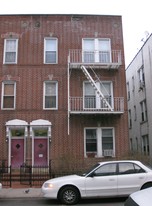 24-52 27th St Apartments