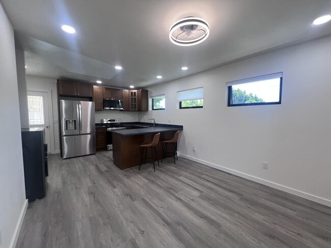 837 Walnut Ln in Winters, CA - Building Photo - Building Photo