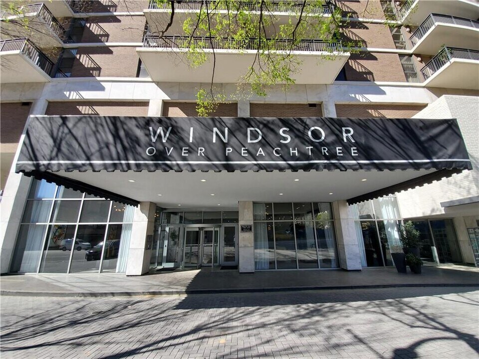 620 Peachtree St NE in Atlanta, GA - Building Photo