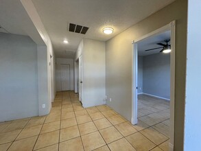 Paradise Valley Apartments in Phoenix, AZ - Foto de edificio - Interior Photo