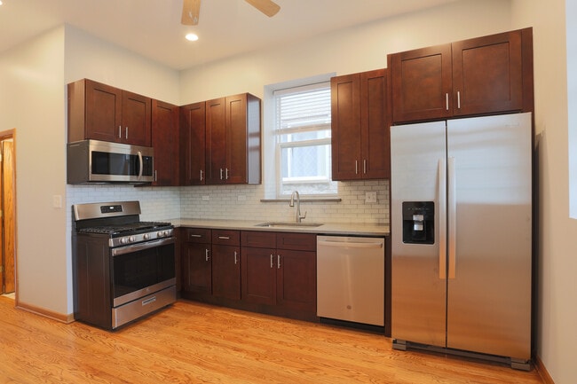 1506 W Erie St in Chicago, IL - Building Photo - Building Photo