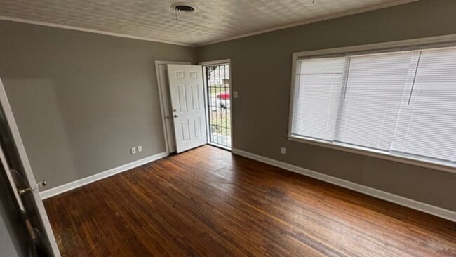 1294 Pallwood Rd in Memphis, TN - Foto de edificio - Building Photo