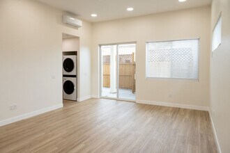 4772 Bancroft St, Unit One Bedroom in San Diego, CA - Building Photo - Building Photo
