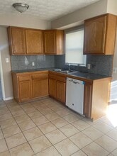 20751 Bowling Green Rd in Maple Heights, OH - Building Photo - Building Photo