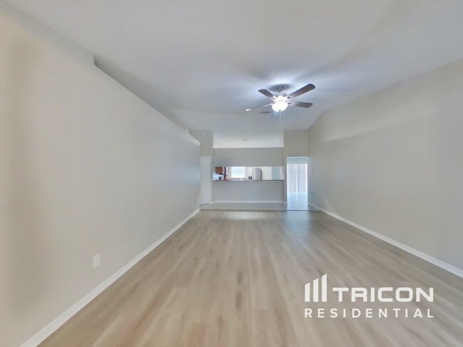 1904 Candlestick Ct in Lutz, FL - Building Photo - Building Photo