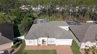518 Brighton Dr in Davenport, FL - Building Photo