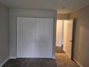 1400 Light Road in Oswego, IL - Building Photo - Building Photo