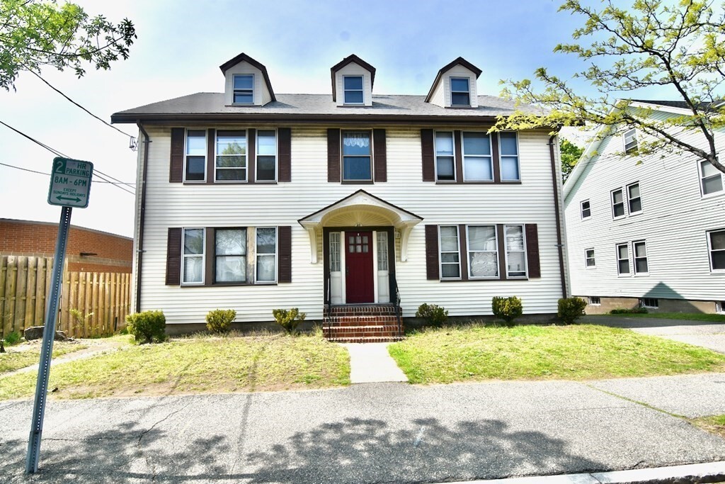 20 Hollis Ave-Unit -4 in Quincy, MA - Building Photo