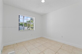 13400 SW 182nd St in Miami, FL - Building Photo - Building Photo