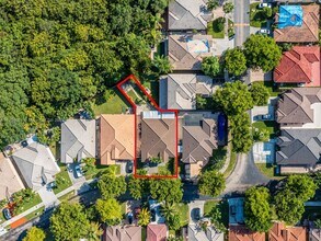 16332 SW 83rd Ln in Miami, FL - Building Photo - Building Photo
