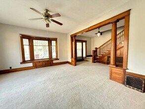 21-21 W Main St in Jeromesville, OH - Building Photo - Building Photo