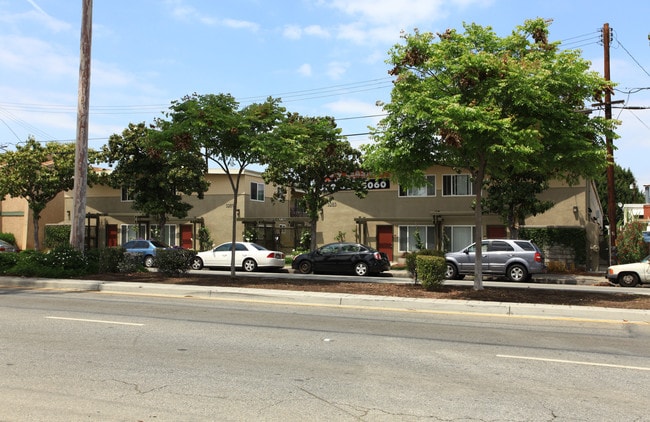 Artesia Court Apartments